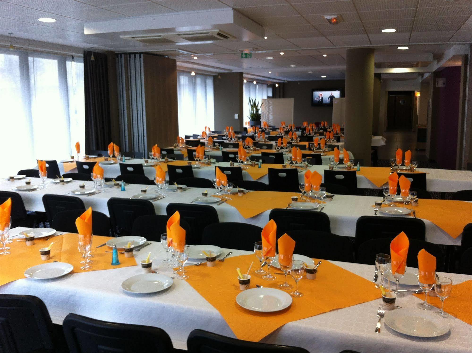 Park Hotel & Appartements Cholet Exterior foto